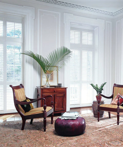 Hunter Douglas Heritance Hardwood Shutter in Yakima Valley, Washington, and Oregon Living Room