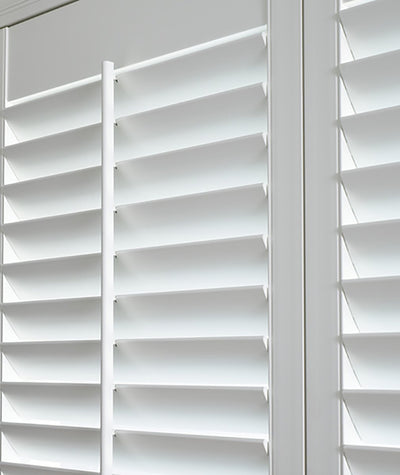 Hunter Douglas Palm Beach window blinds and treatmentsavailable at Standard Paint and Flooring in the Yakima Valley, Washington State and Oregon.